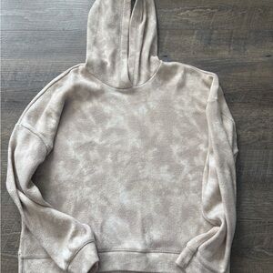 Cozy Beige Tie-Dye Women's Hoodie